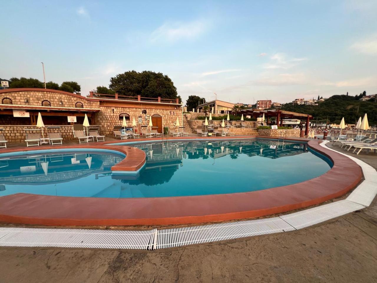 Apartments Delcheva يوتجيها المظهر الخارجي الصورة